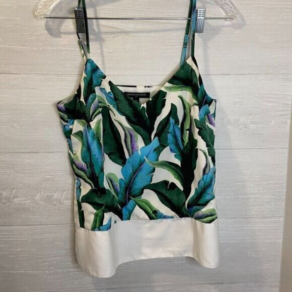 Banana Republic Women's Boho V‎ Neck Spaghetti Straps Tank Top Summer Sleevless - Picture 3 of 7